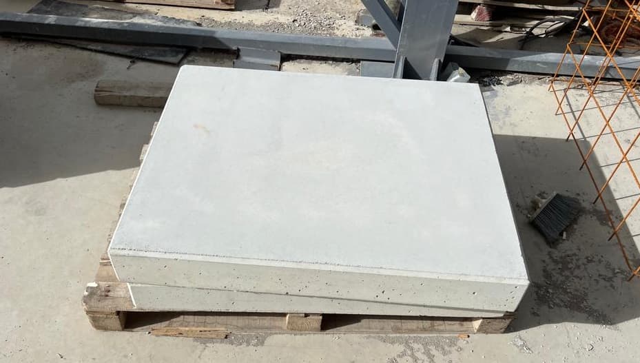 Pllakë betoni - 100x30x8cm