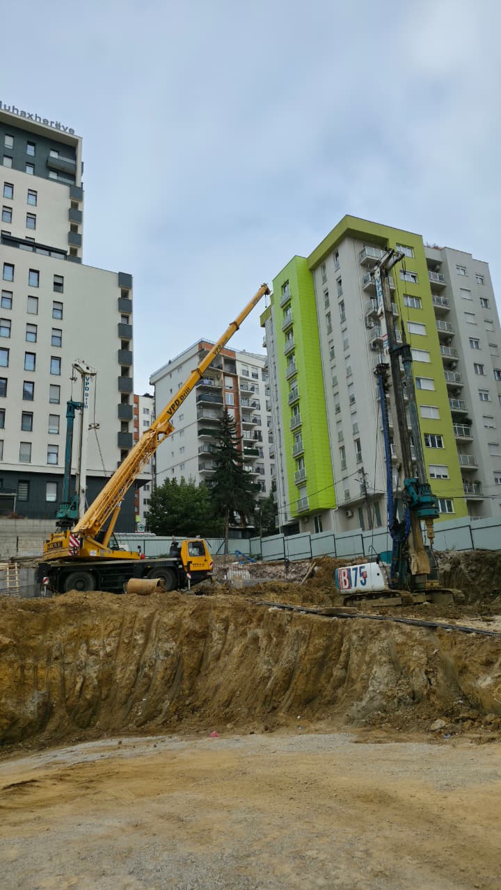 Casagrande B175, pilota